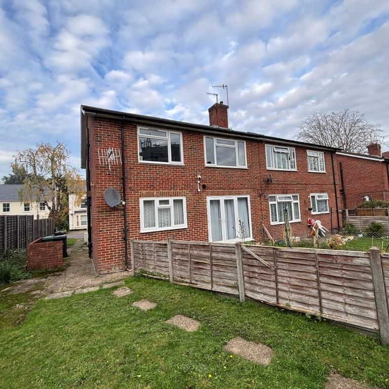 2 bedroom maisonette to rent - Photo 1