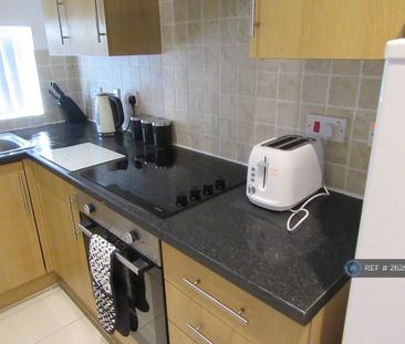 2 bedroom flat to rent - Photo 6