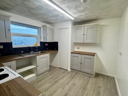 2 bedroom maisonette to rent - Photo 5