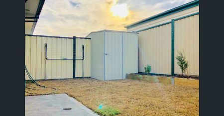 Spacious in great location - Photo 4