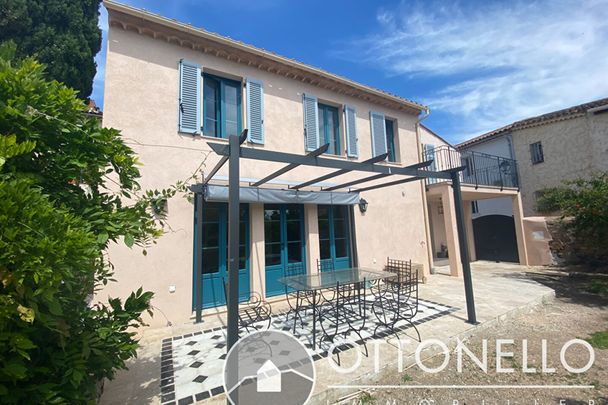 Maison de ville meublée - Roquebrune Sur Argens 3 pièces 80m2 avec jardinet - Photo 1