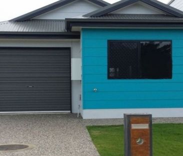 Charming Cosy Home in Rivers Edge Estate - Photo 6