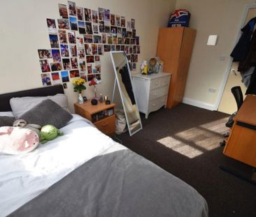 6 bedroom flat to rent - Photo 4