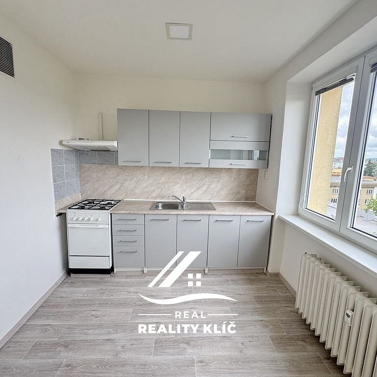 Pronájem bytu 2+1 67 m² - Photo 1