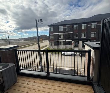 For Lease - 89 Blue Pond Drive, Brampton, Ontario - Photo 5