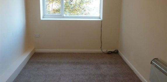 NottinghamRoad, RIPLEY - Photo 2