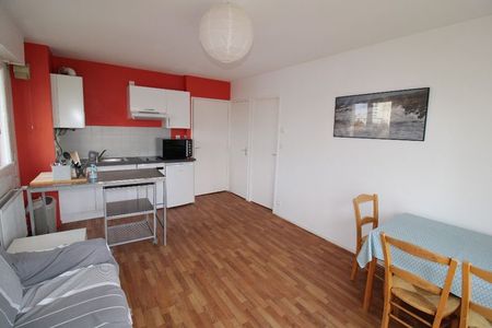 2 pièces meublées Bourg l’Evêque – - Photo 3