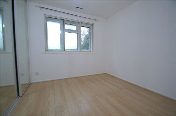 Fernleigh Close, Croydon, CR0 - Photo 1