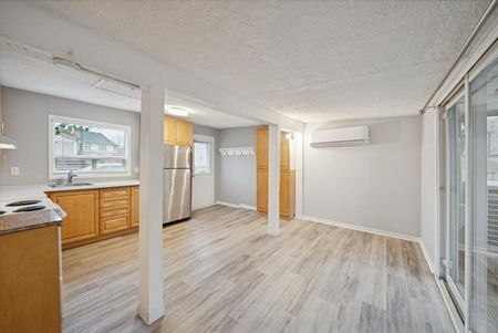 For Lease - 116A High Street, Georgina, Ontario - Photo 2