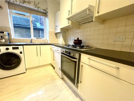 Tudor Court, 18 Church Road West, Farnborough, GU14 - Photo 5