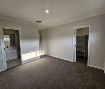 35 Morelli Way - Photo 2