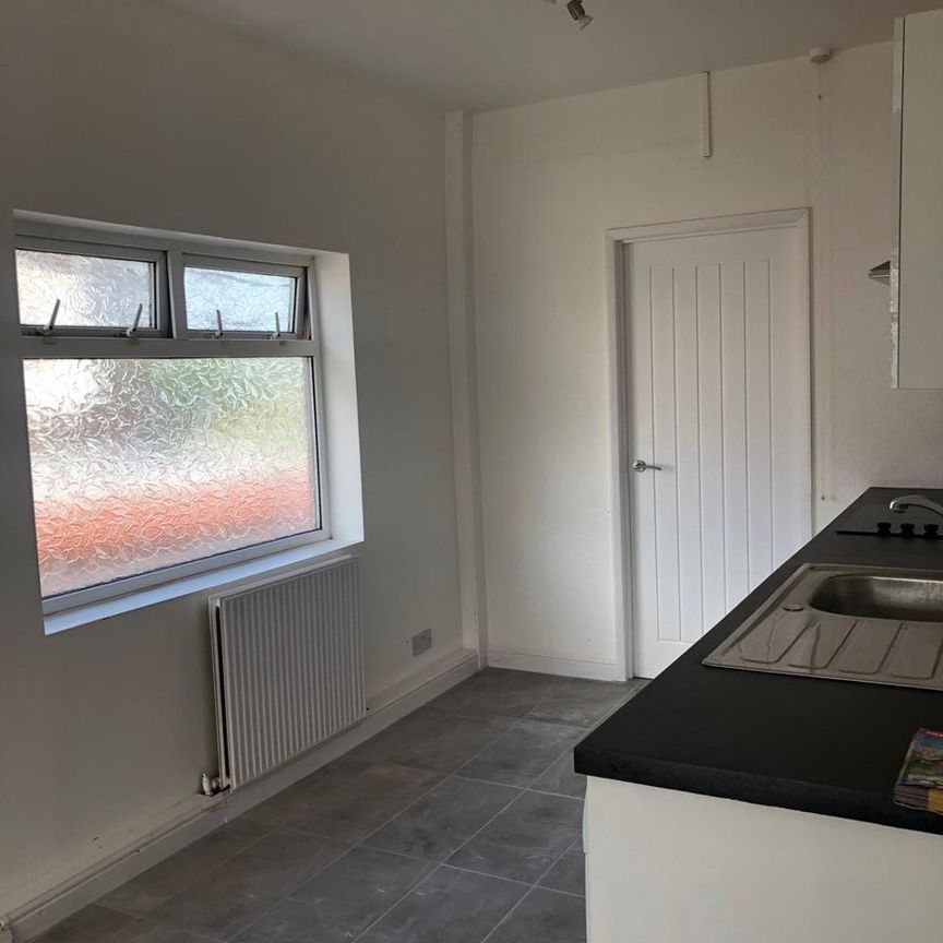 Room in a Shared House, Campden Crescent, HA0 - Photo 1