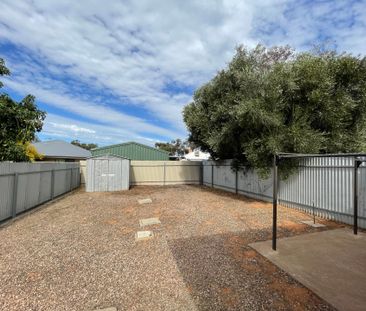 3 Roberts Crescent, Port Augusta SA 5700 - Photo 2