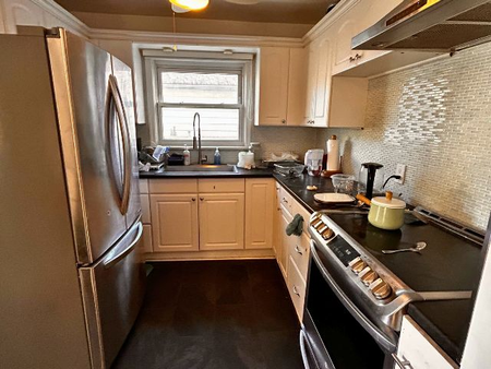 For Lease - 84 Seventeenth Street, Toronto, Ontario - Photo 2