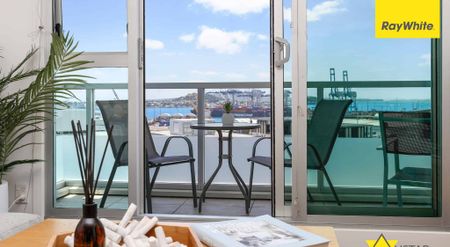 Two Bedrooms and One Bathroom in Auckland Central! PETS NEGOTIOBLE! FULLY FURNISHED! - Photo 2