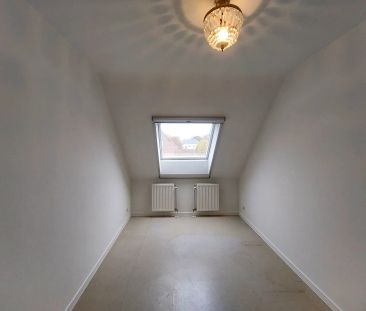 Te huur – Ruim duplexappartement met 4 slaapkamers in het centrum v... - Photo 1