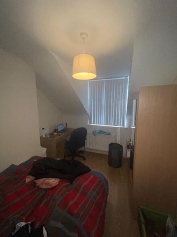 14b Wellington Park Avenue, Belfast, BT9 6DY - Photo 3