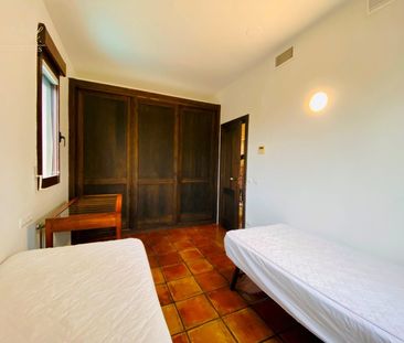PRECIOSO CHALET EN ALQUILER EN EL CENTRO DEL ALBIR - Photo 6