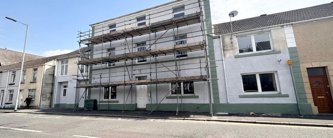 Neath Road, Plasmarl, SWANSEA - Photo 1