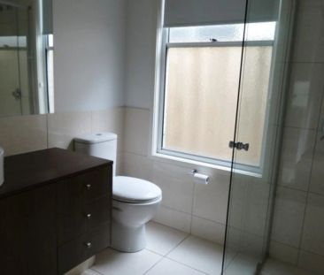 Family Home in the Beautiful Town of Seaside - Photo 1