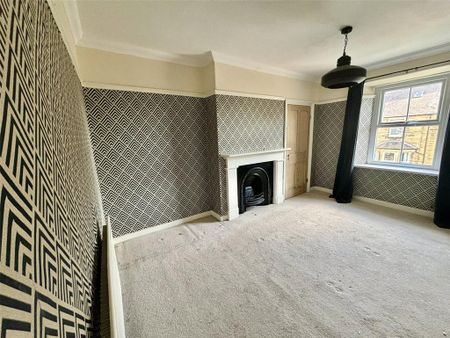 4 bedroom terraced house to rent - Photo 3