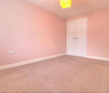 3 bedroom mid terraced house to rent - Photo 2