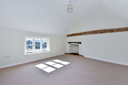 A beautifully refurbished Grade II listed home in rural setting - Photo 5