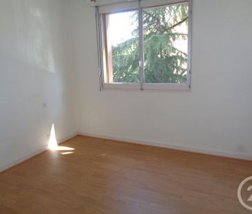 Location Appartement 2 pièces 43m² BRIVE LA GAILLARDE 19100 - Photo 3