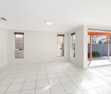 Modern Family Home in a Prestigious Location - Photo 3