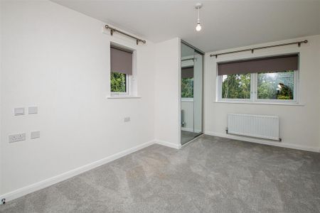 3 bedroom semi-detached house to rent - Photo 5