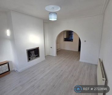 2 bedroom terraced house to rent - Photo 2