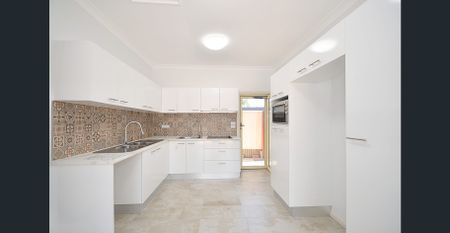 Neat & clean in a quiet location! - Photo 3