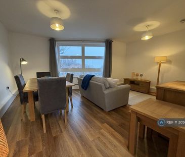 1 bedroom flat to rent - Photo 2