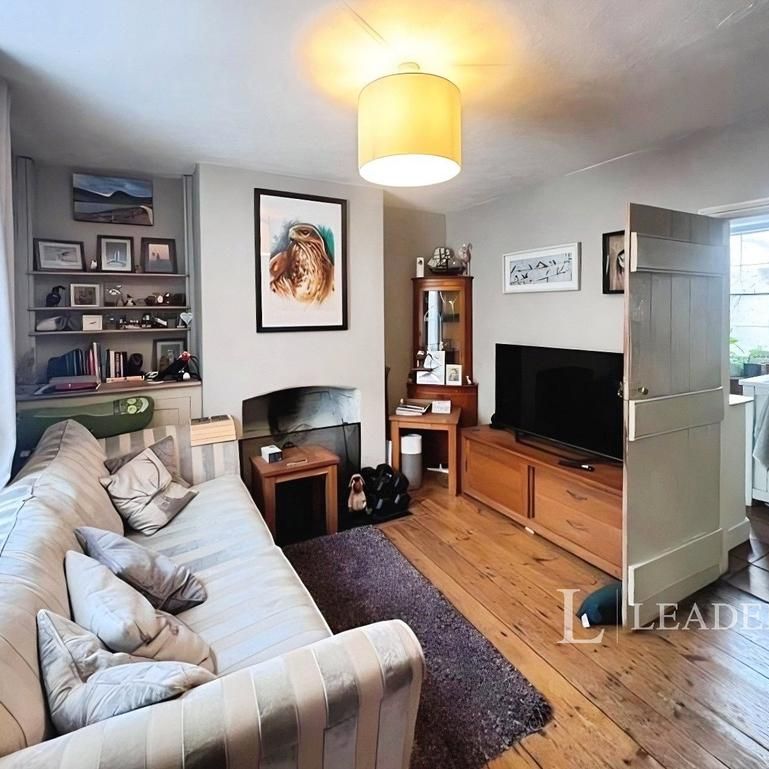 2 bedroom cottage to rent - Photo 1