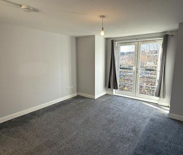 2 bedroom flat to rent - Photo 3