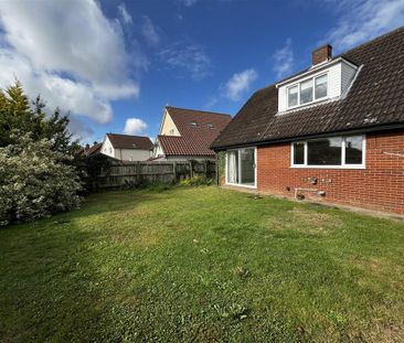 3 bedroom detached bungalow to rent - Photo 1