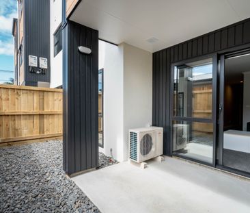 Located within a short, five minute walk to the Waikato University ... - Photo 1