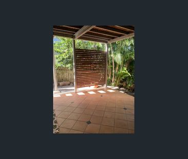 Modern apartment with character - Photo 4