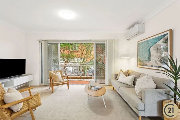 Elegant Two-Bedroom Apartment in An Exclusive Block - Photo 1