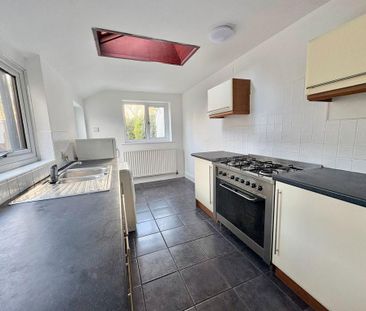 2 bedroom terraced house to rent - Photo 4