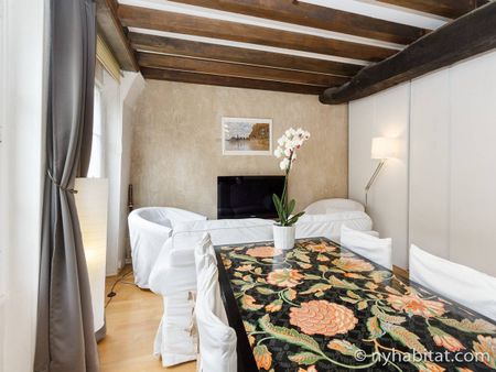 Logement à Paris, Location meublée - Photo 5