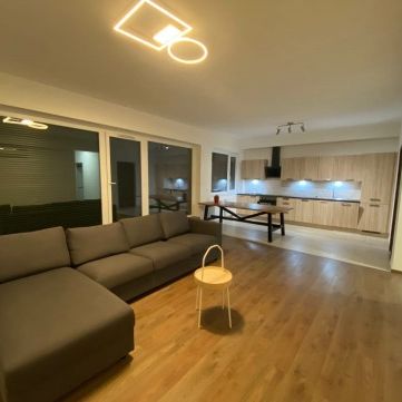 Modern apartment for rent in Napkelte utca - Fotó 1