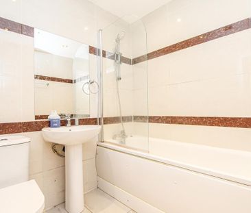 2 bedroom maisonette to rent - Photo 3