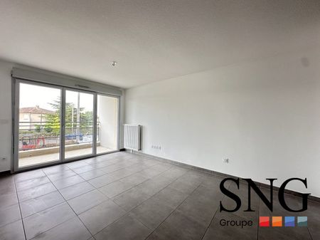 T2 AVEC BALCON ET PARKING - Photo 2