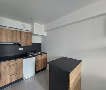 Location Appartement 1 pièce 23m² - Photo 4