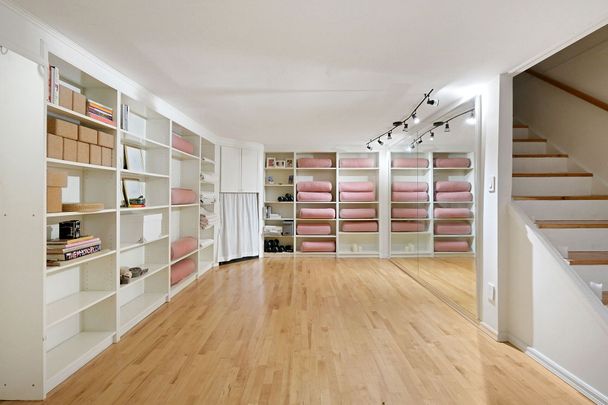 For Lease - 16 Sandridge Road, Manor Park - Cardinal Glen and Area, Ontario - Photo 1