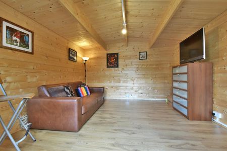 5 bedroom terraced house to rent - Photo 3