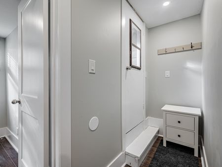 For Lease - 146 Howland Avenue, Toronto, Ontario - Photo 3