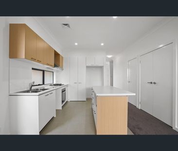 34 Crop Avenue, Austral, NSW 2179 - Photo 1