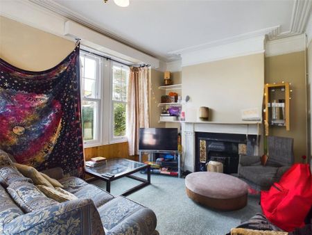 5 bedroom house to rent - Photo 2